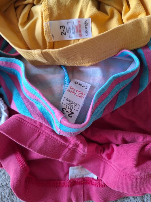 Legginsy zestaw r 92/98 George 8 szt plus gratis