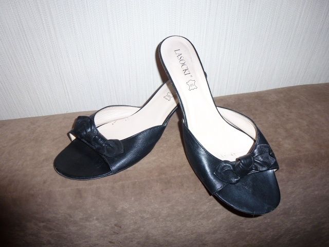 Klapki ,buty LASOCKI 41 skóra czarne