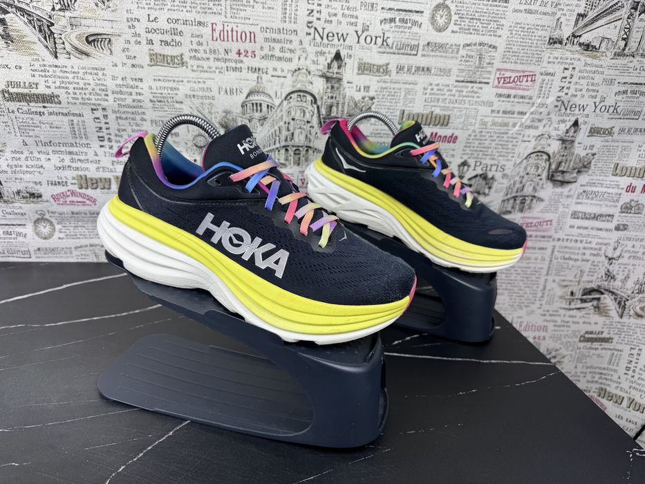 Оригінал Розмір 41 Кросівки Hoka One One Bondi 8 Взуття