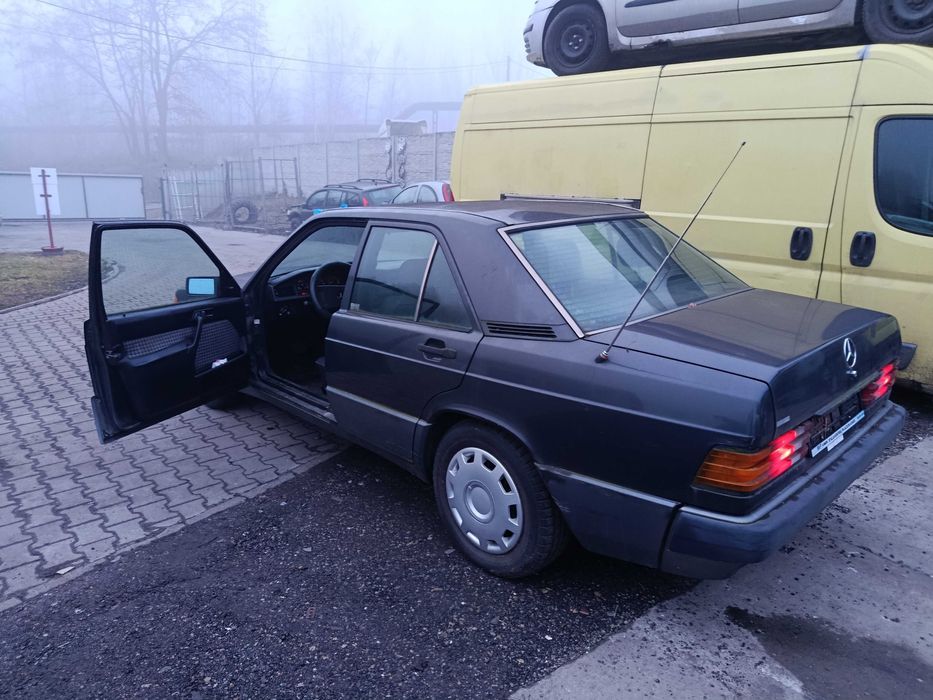 Mercedes-Benz E190 2.0 1990r NA CZĘŚCI