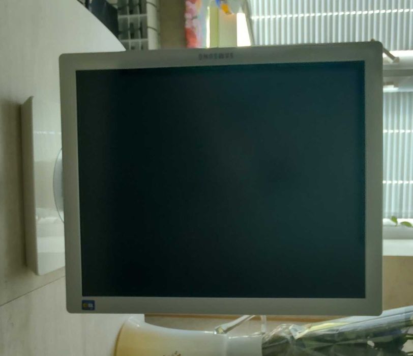 монитор Samsung SyncMaster 970P матрица PVA