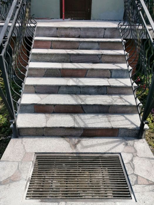 Kamień polny cięty na schody ,tarasy ,elewacje ,ścieżki itp.