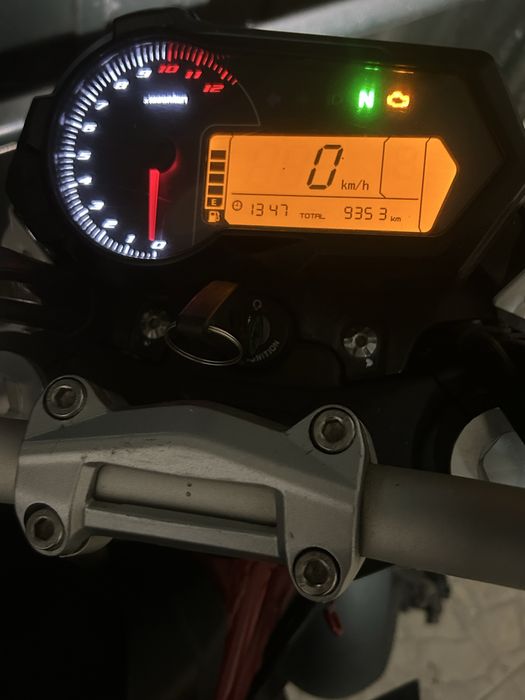 Benelli tnt 125 em excelente estado