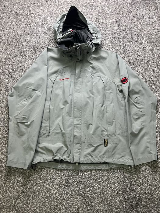 Куртка Mammut.