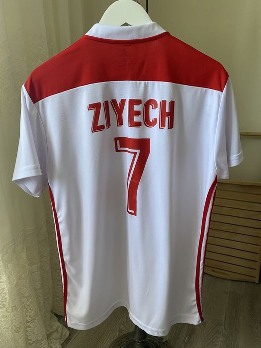 Форма футбольная