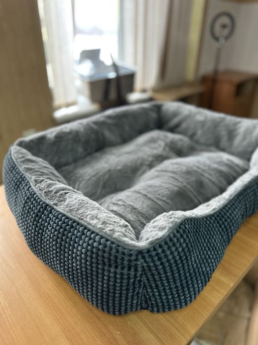 Затишний лежак для собак 80х60 см (розмір L)
