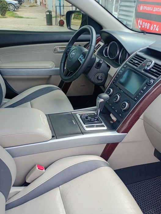 Продам MAZDA CX9 3.5l газ,бензин