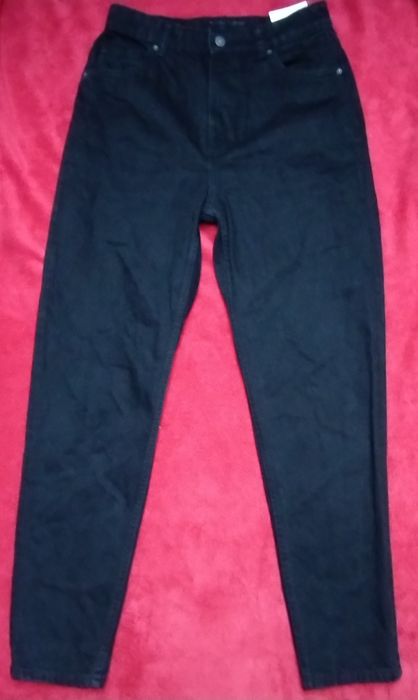Czarne dżinsy damskie wysoki stan,the mom denim collection Bershka