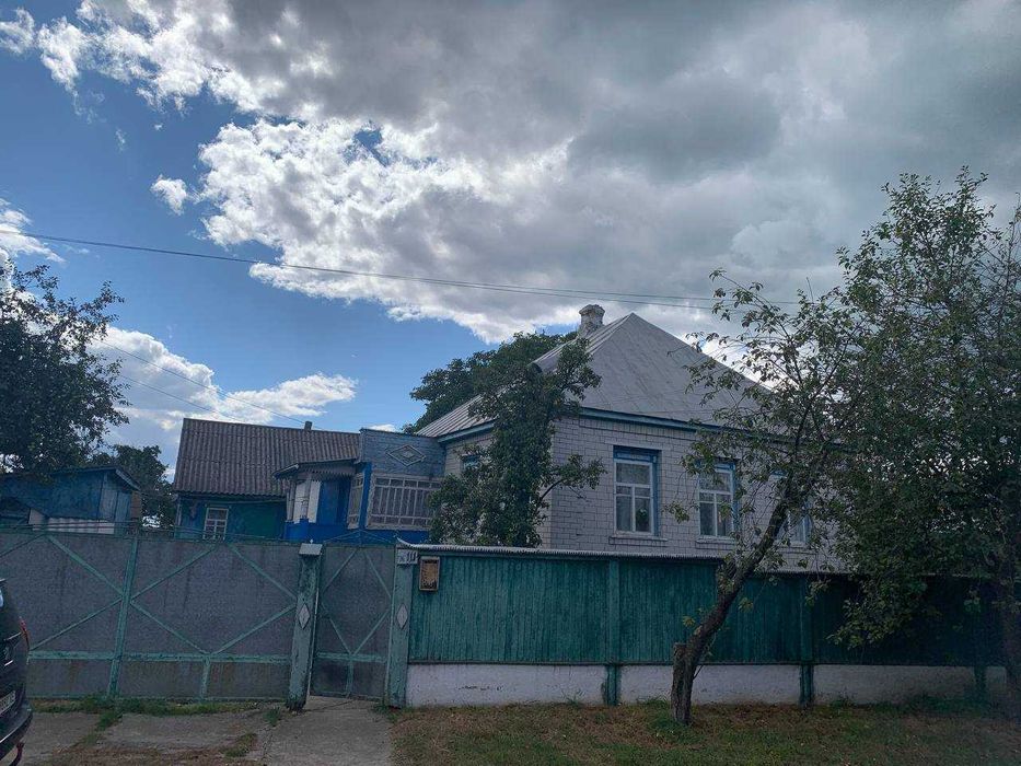 Продається будинок в м. Ічня