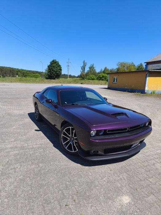 Dodge challenger