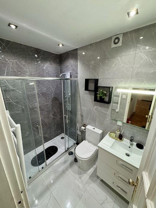 Quarto para arrendar na Amora, Seixal
