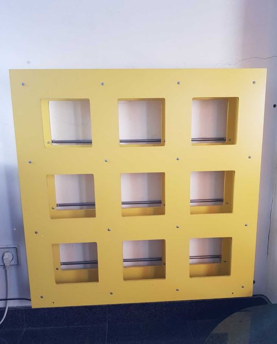 Suporte para CD's e DVD's - Móvel suspenso (De fixar à parede)
