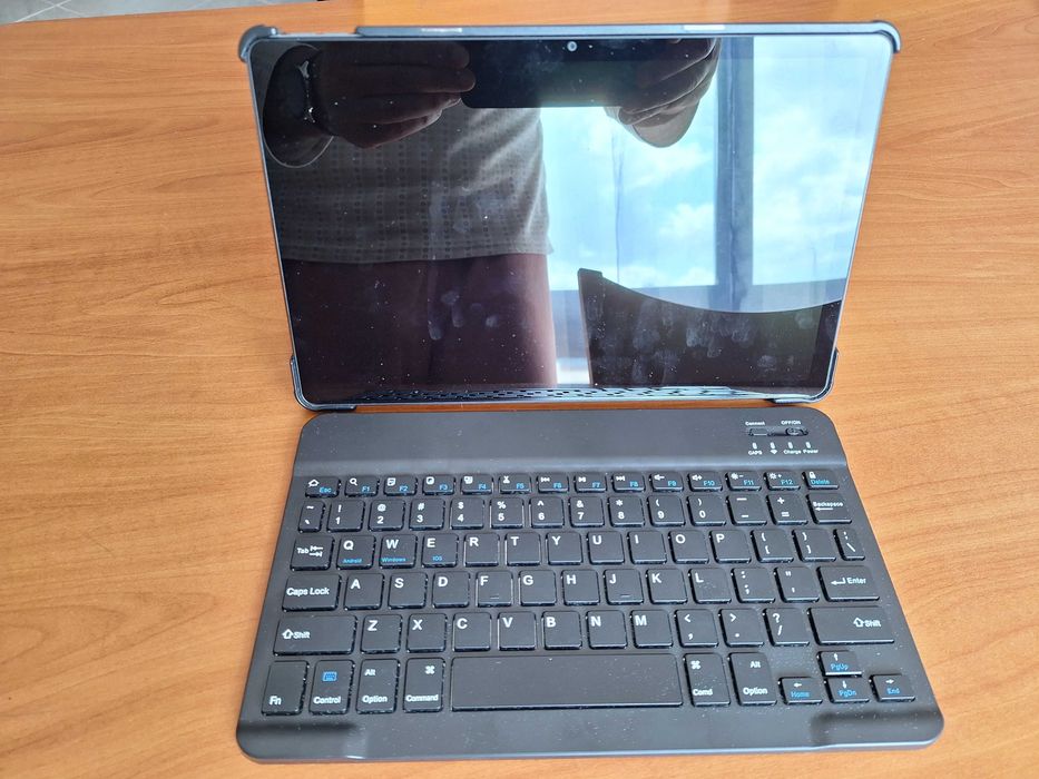 Teclado Bluetooth ultra fino para tablet