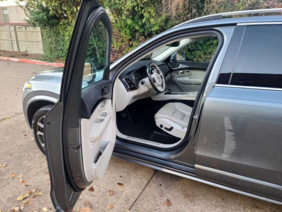 Volvo XC90 T6 Momentum      2017