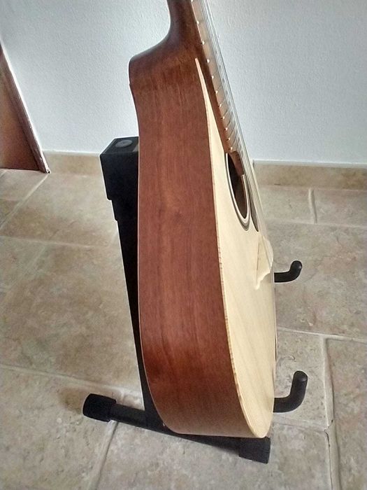 Guitarra portuguesa