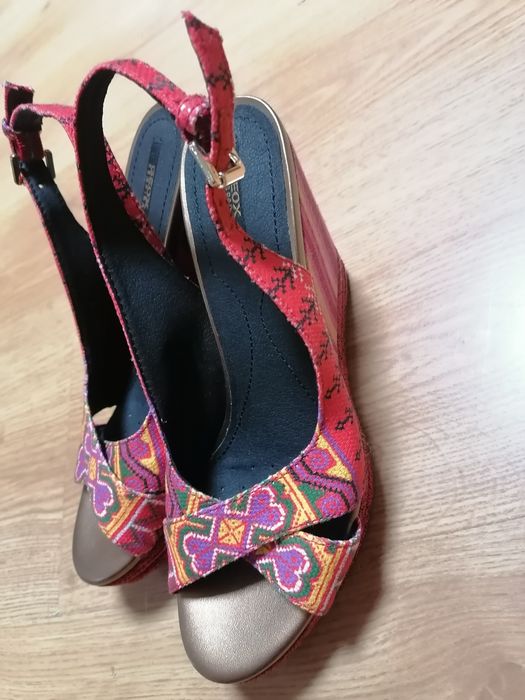 Sandały na koturnie Geox Respira 37