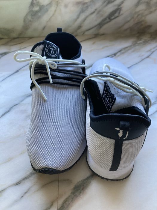 sapatilha/tenis trussardi