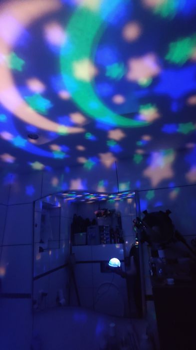 Lampka projektor gwiazd