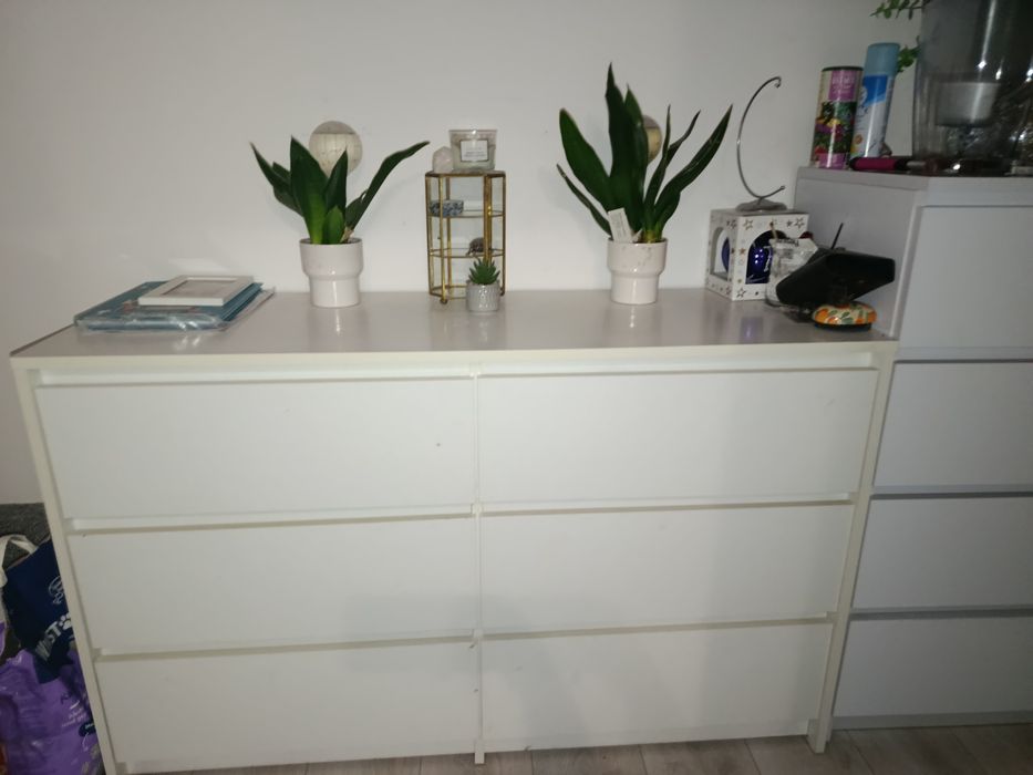 Sprzedam komoe - białe szuflady