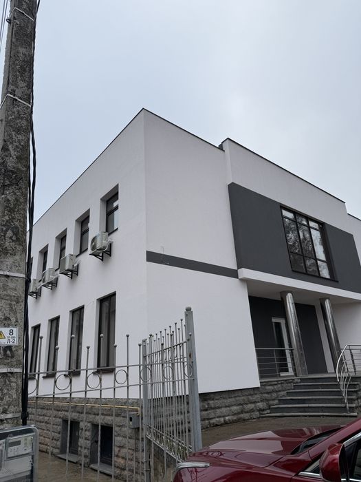 Оренда приміщення 400 м2 поруч з Центральним парком