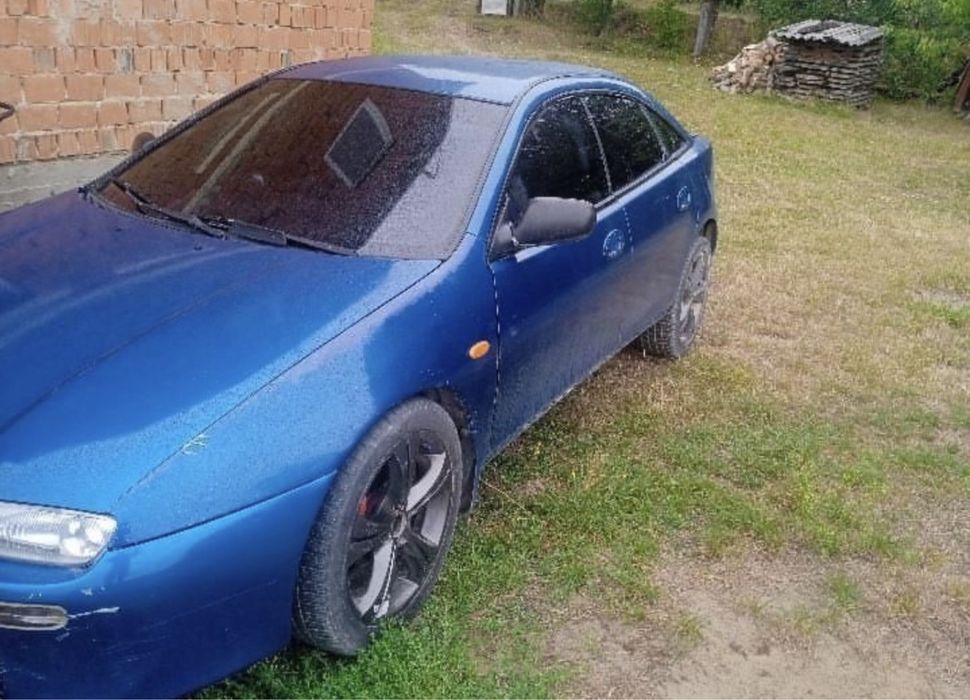 Продам мазду 323 f 1/5  бензин