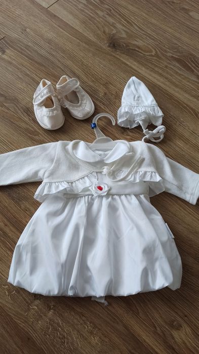 Sukieneczka do chrztu r.56