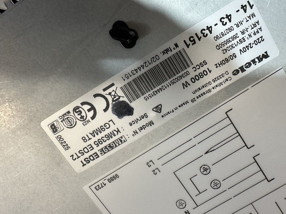 Варочна поверхня Miele