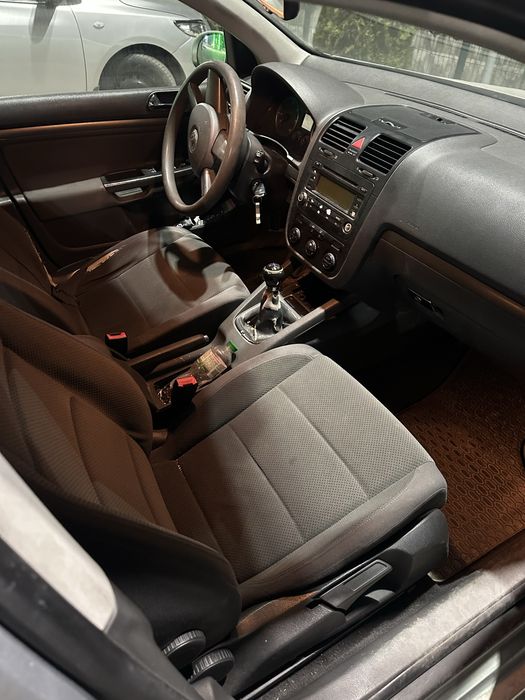 Свіжо пригнаний Volkswagen Golf 5 ексклюзивна комплектація