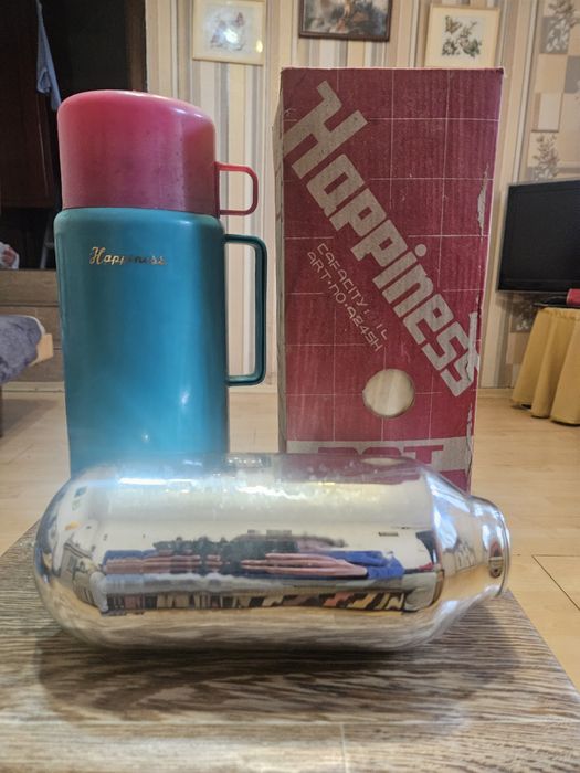 Термос Китай з додатковою колбою. 0,5 літра