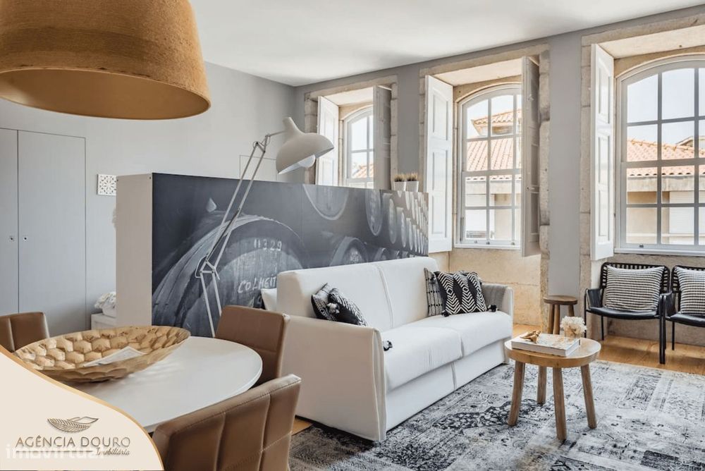 Apartamento T0 mobilado no centro histórico do Porto — Cedofeita, Santo Ildefonso, Sé, Miragaia, São Nicolau E Vitória, Porto