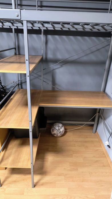 Metalowe łóżko piętrowe z biurkiem 90x200