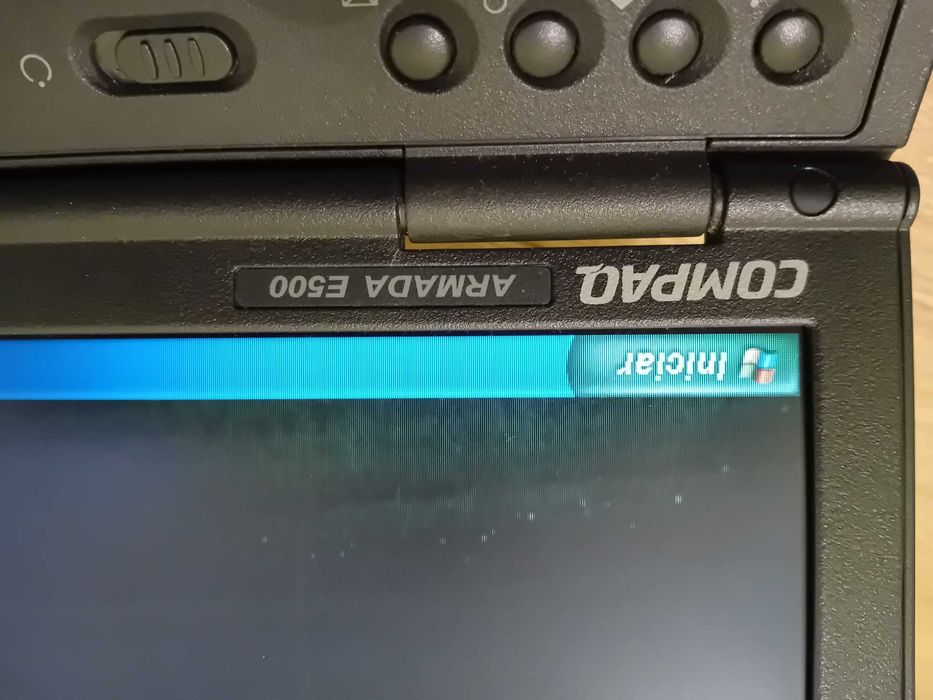 Compaq Armada E500