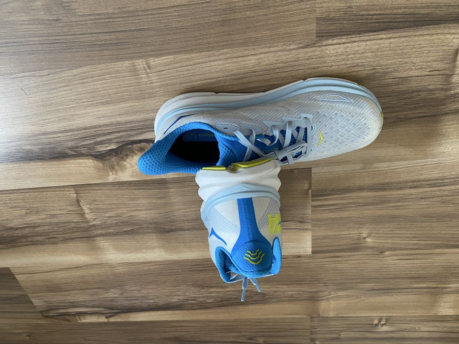 Оригінальні кросівки Hoka Clifton 9 Розмір 44,5 US10,5
