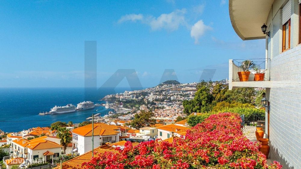 Moradia T4 Pedra Sina com Vista Panorâmica sobre o Funchal e o Mar |92