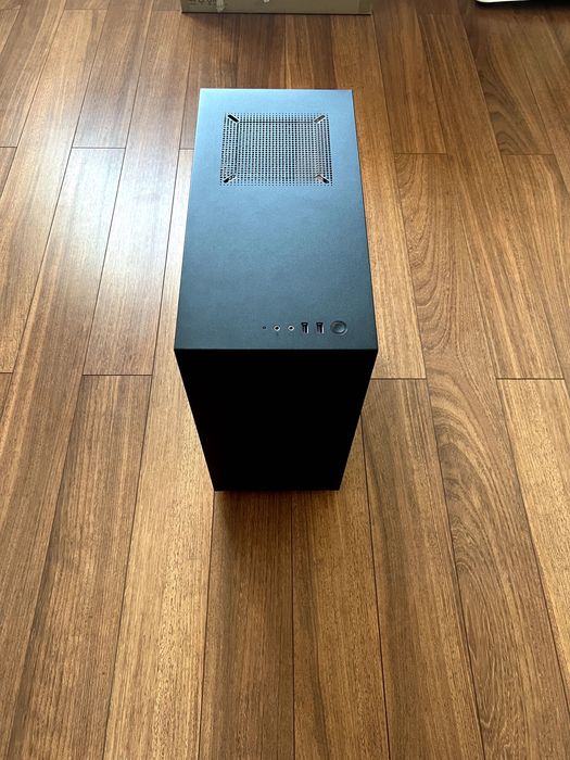 Caixa Gabinete computador NZXT H500 Vidro Temperado Preta