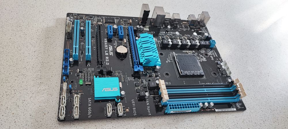 Motherboard ASUS M5A97 LE R2.0  ( Socket AM3+ )