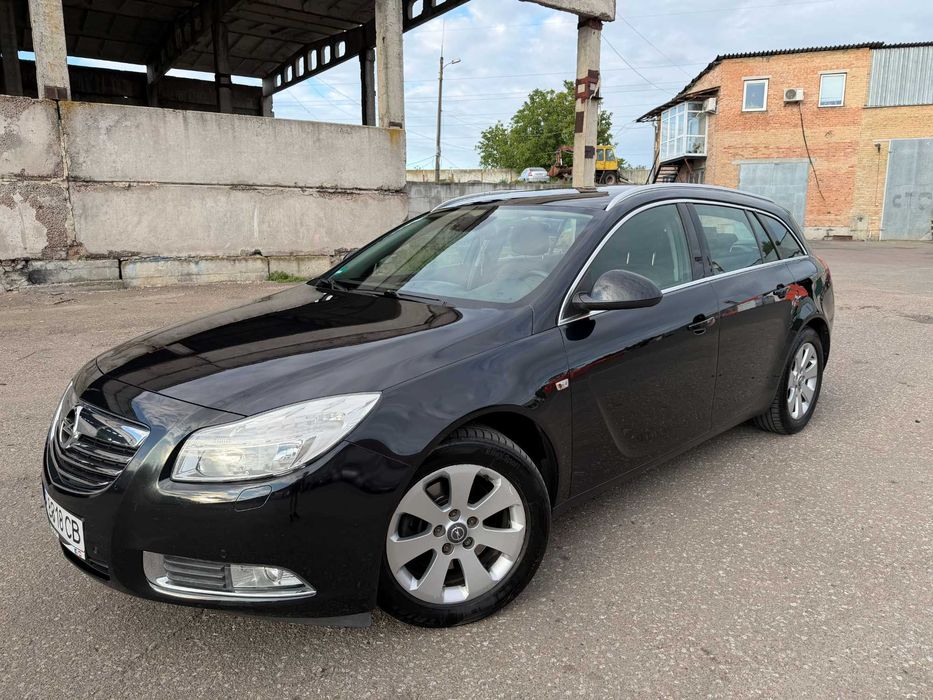 Продам Opel Insignia 2013 року