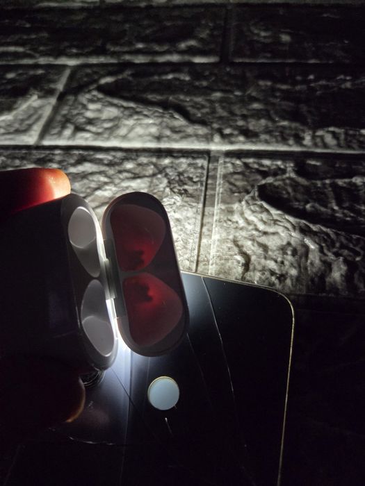 Продам AirPods 4 (оригінал)