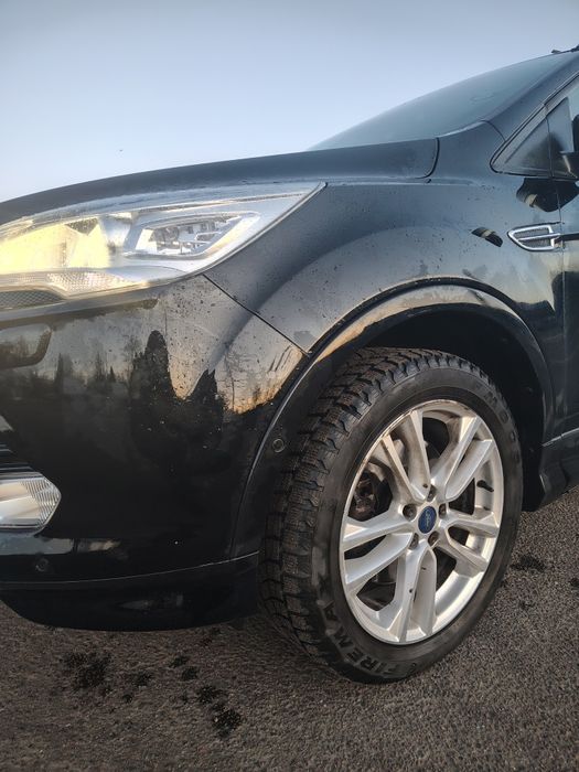 Ford Kuga 2015 рік