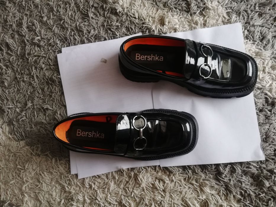 Buty Bershka rozm. 39