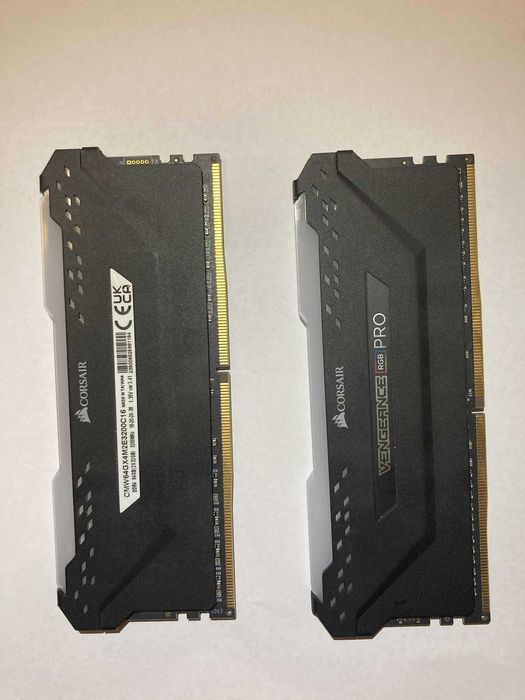 Corsair Vengeance RGB PRO, DDR4, 64 GB (2x 32gb), 3200MHz, CL16