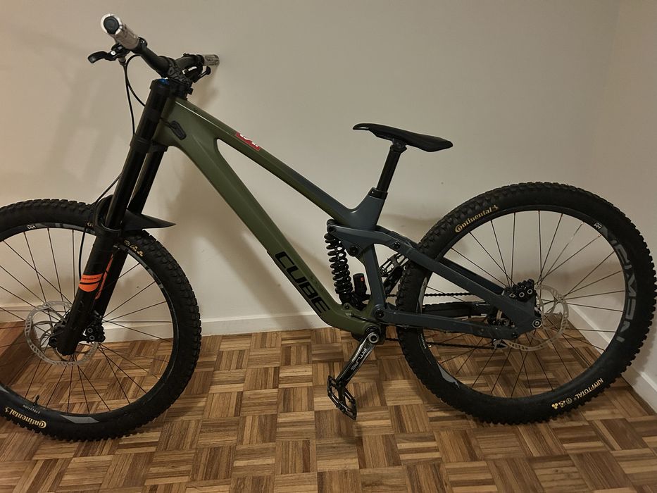 Bicicleta Downhill