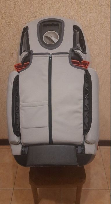 Продам детское автокресло  CHICCO 15-36кг в хорошем состоянии!