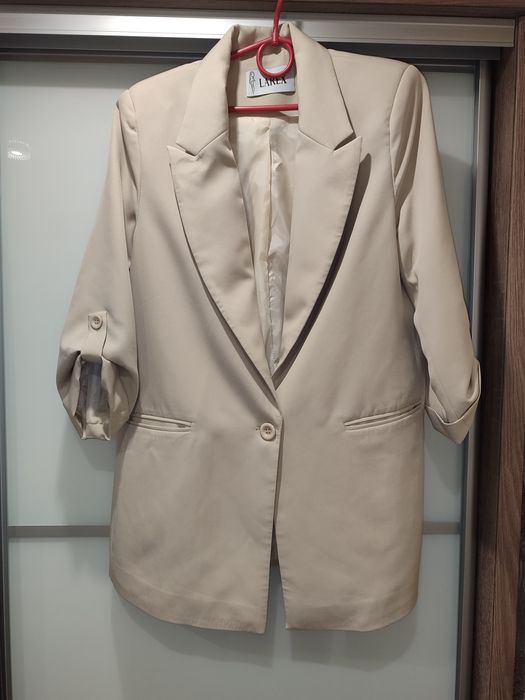 Піджак стильний бежевий