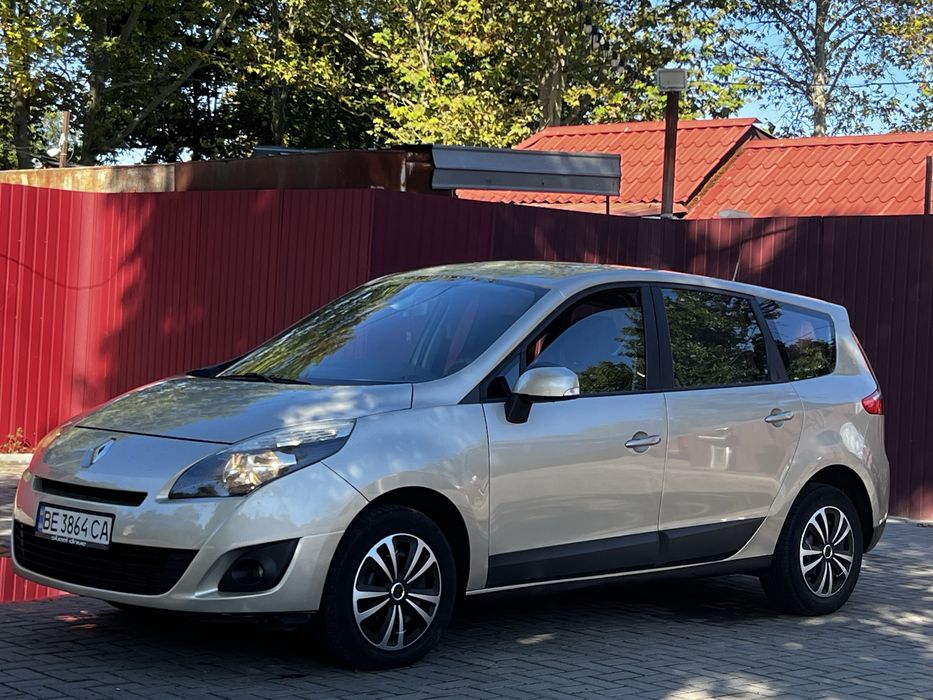Продам Renault Scenic