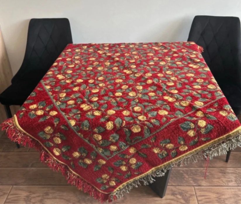 Elegancki obrus gobelinowy z motywem cytryn – 150x150 cm