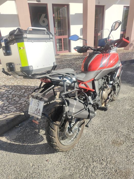 QJMotor SRT600SX