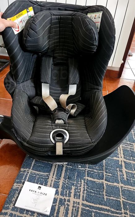 Cadeira Vaya plus i-size 45cm a 105cm, máximo 18kg. Dos 0 meses ao limite 105 cm ou 18kg.