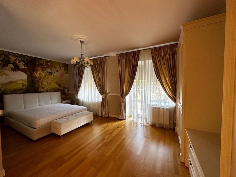 Продам дом ( будинок) в элитном поселке Сосновый Берег