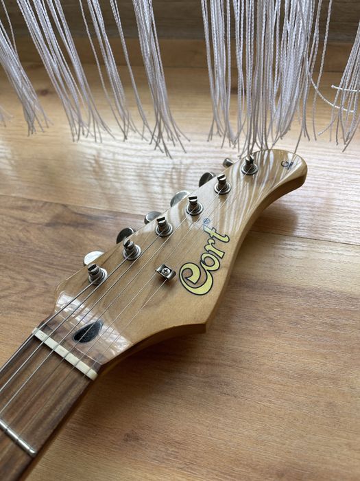 Gitara elektryczna Cort G260CS